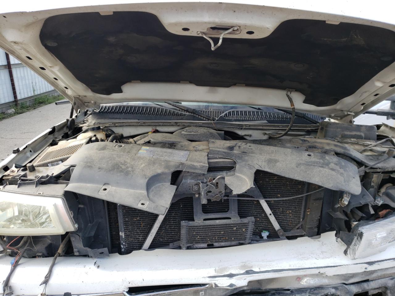 Photo 7 from auction – 2006 CHEVROLET SILVERADO with VIN 1GCEC19T26Z193157
