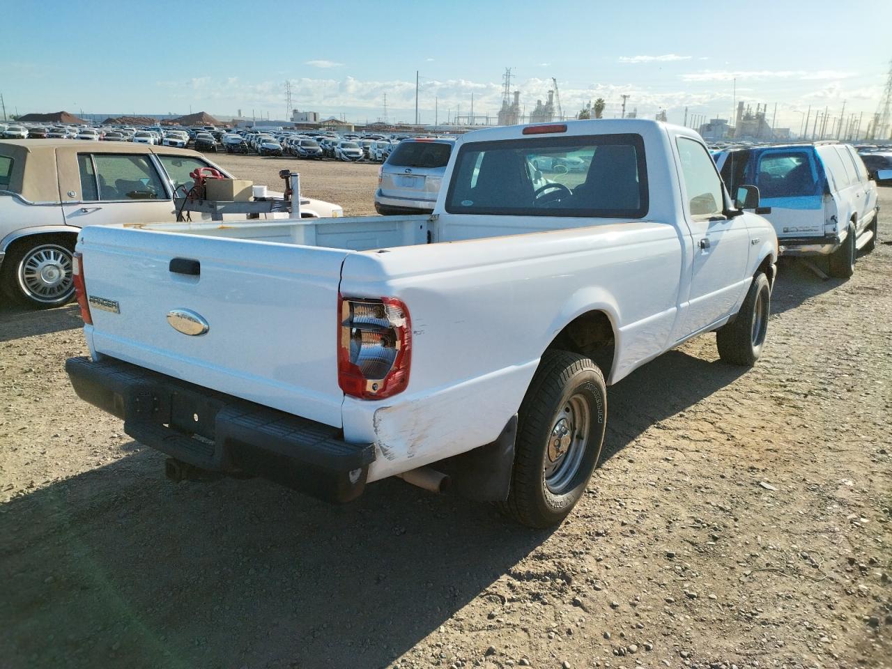 Photo 4 from auction – 2004 FORD RANGER with VIN 1FTYR10U04PB61253
