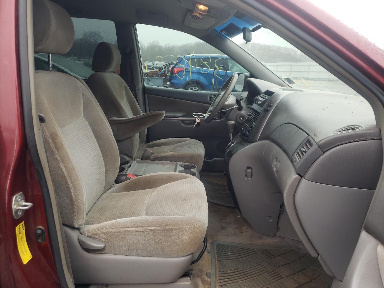 Photo 5 from auction – 2006 TOYOTA SIENNA CE with VIN 5TDZA23CX6S401356