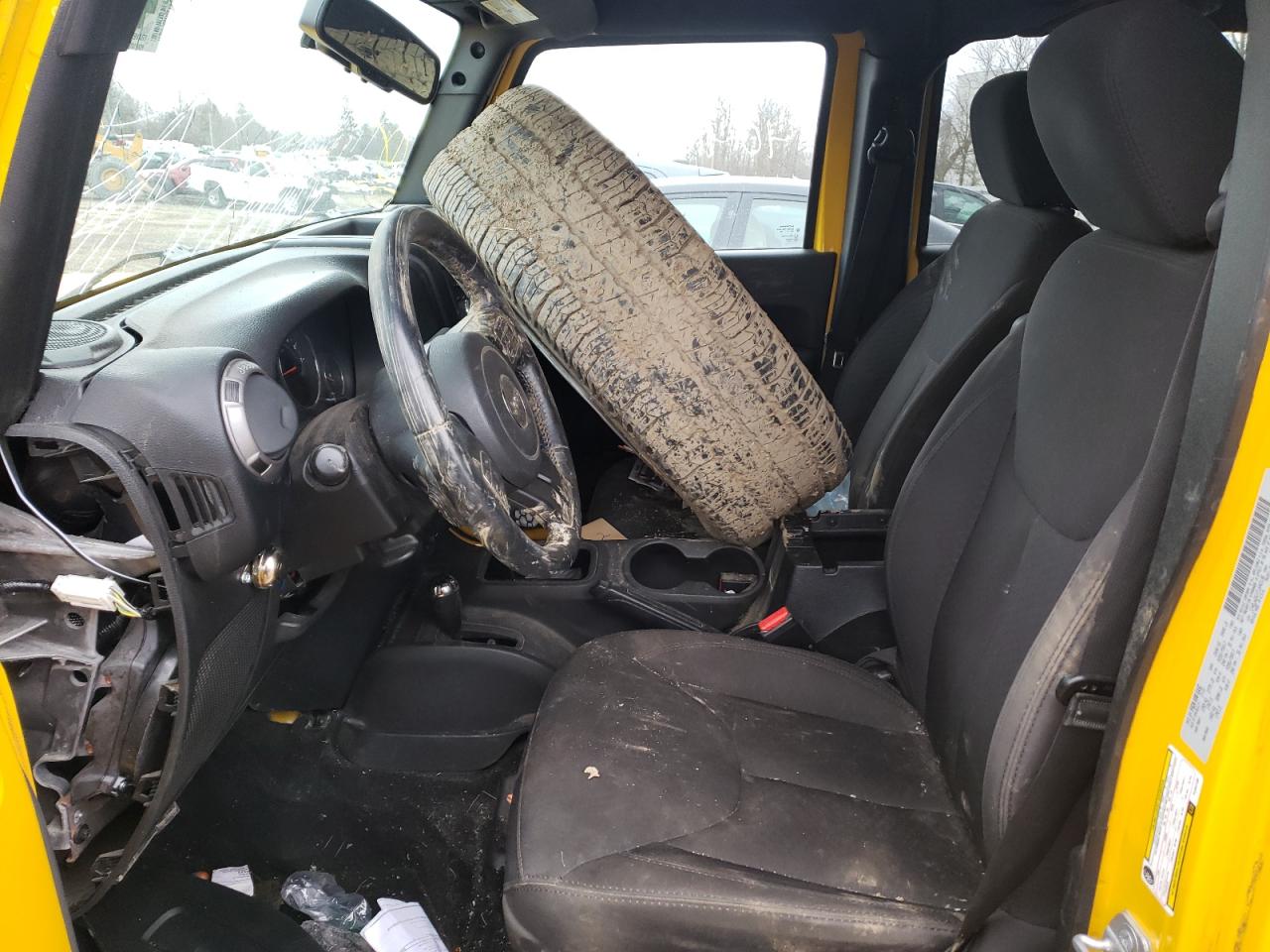 Photo 5 from auction – 2015 JEEP WRANGLER U with VIN 1C4BJWDG1FL642136
