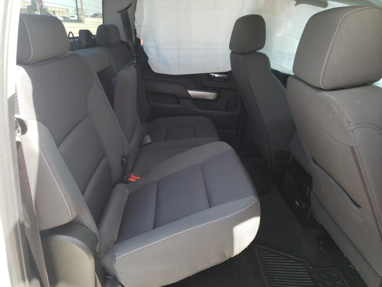Photo 6 from auction – 2018 CHEVROLET SILVERADO with VIN 1GCPCREC1JF211591