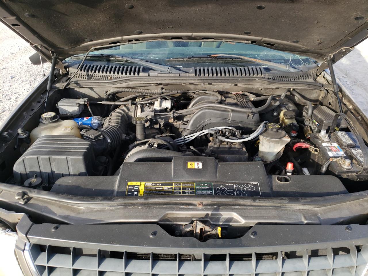 Photo 7 from auction – 2002 FORD EXPLORER X with VIN 1FMZU73E72ZB03048