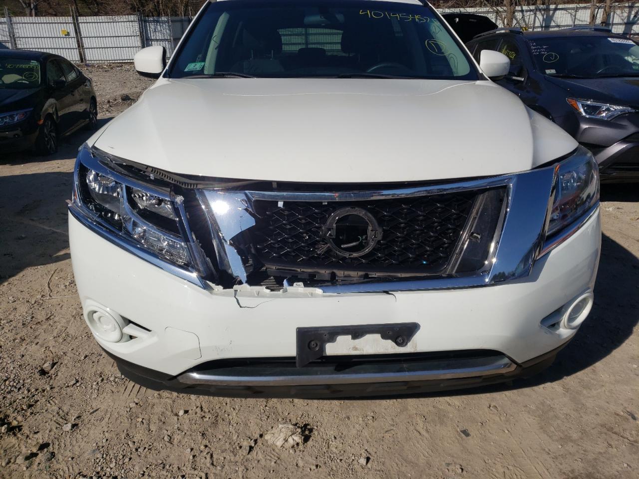 Photo 9 from auction – 2015 NISSAN PATHFINDER with VIN 5N1AR2MM2FC710829