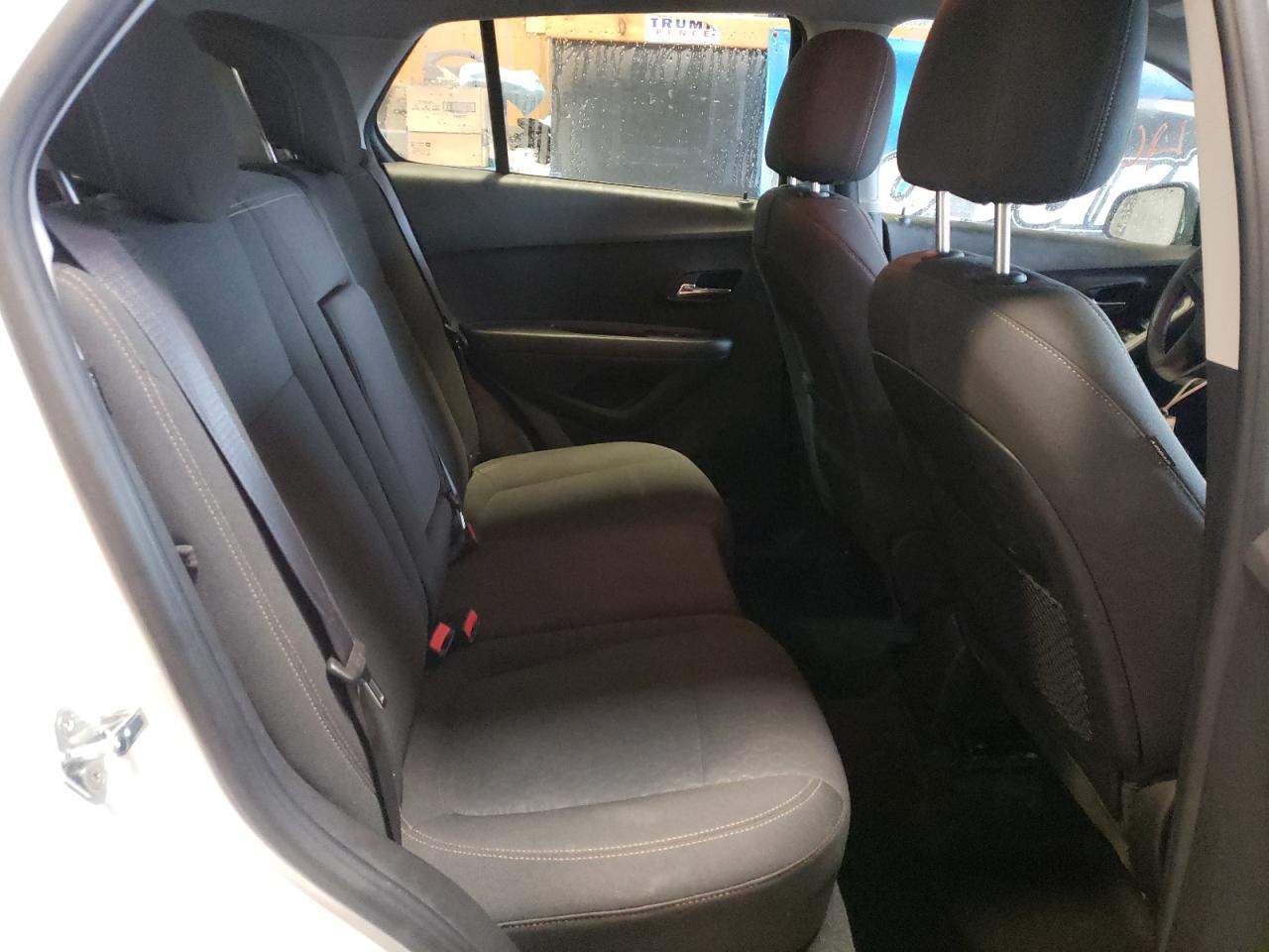 Photo 6 from auction – 2018 CHEVROLET TRAX LS with VIN KL7CJNSB7JB723434