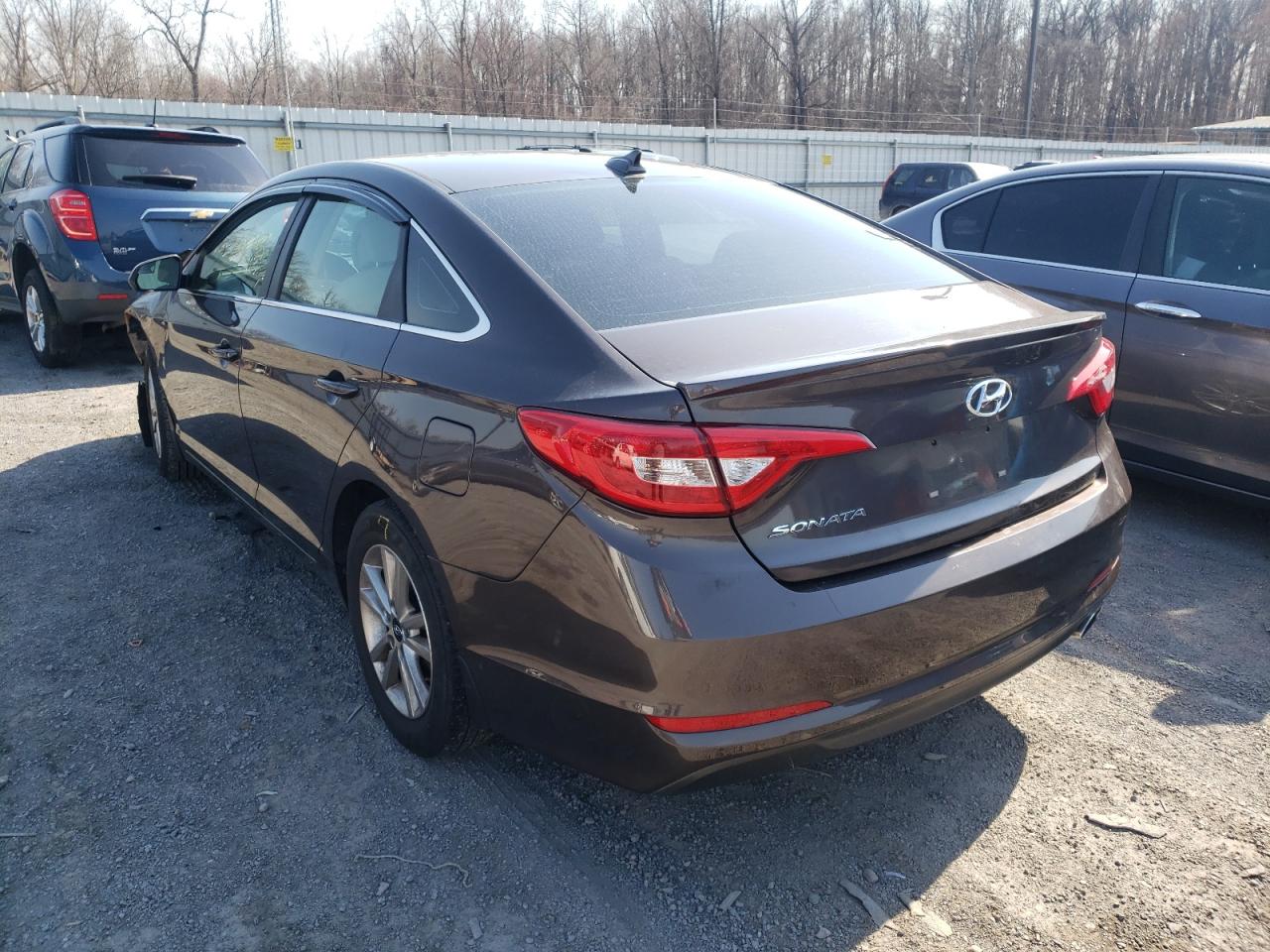 Photo 3 from auction – 2015 HYUNDAI SONATA SE with VIN 5NPE24AF7FH193916