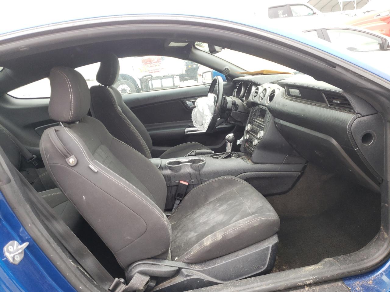 Photo 5 from auction – 2018 FORD MUSTANG with VIN 1FA6P8THXJ5170656
