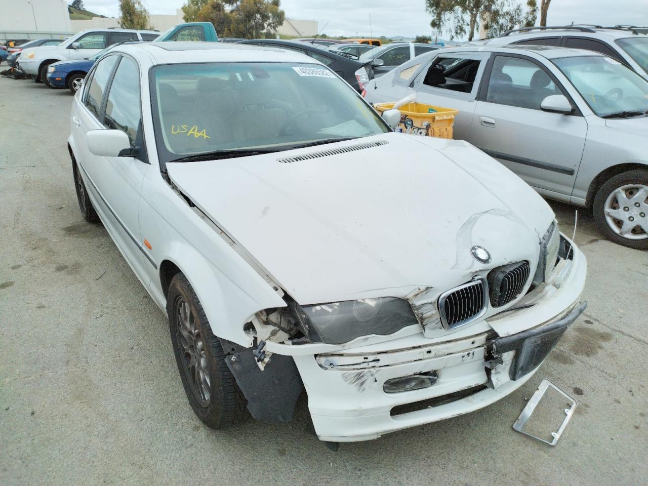 BMW 328 I 2000 with VIN WBAAM5349YFR20204 - Photo from auction