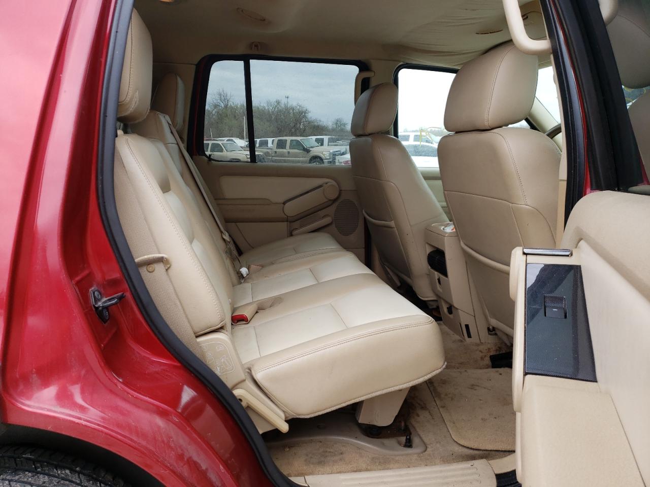 صورة رقم 6 من المزاد - 2006 FORD EXPLORER X مع VIN 1FMEU63E06ZA16168