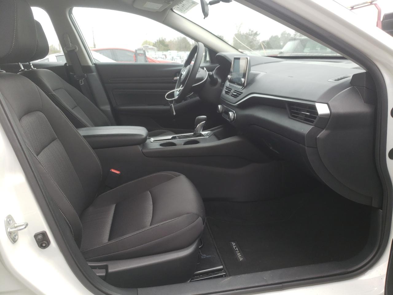 Photo 5 from auction – 2020 NISSAN ALTIMA S with VIN 1N4BL4BV4LC249393