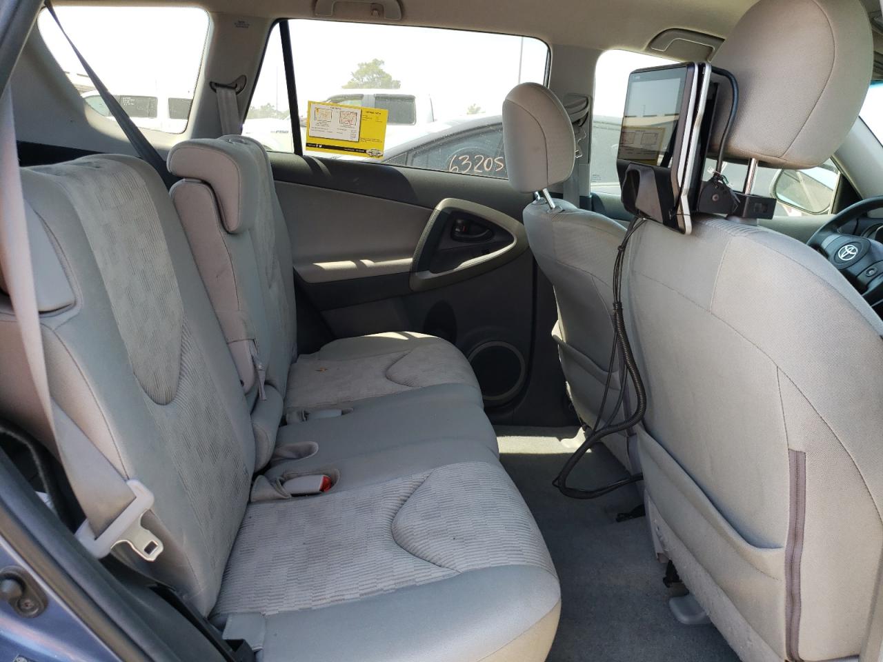 Photo 6 from auction – 2011 TOYOTA RAV4 with VIN 2T3ZF4DV3BW068732