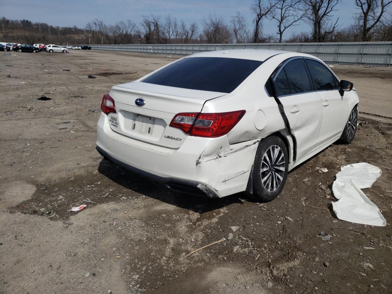 Photo 4 from auction – 2019 SUBARU LEGACY 2.5 with VIN 4S3BNAB62K3012072