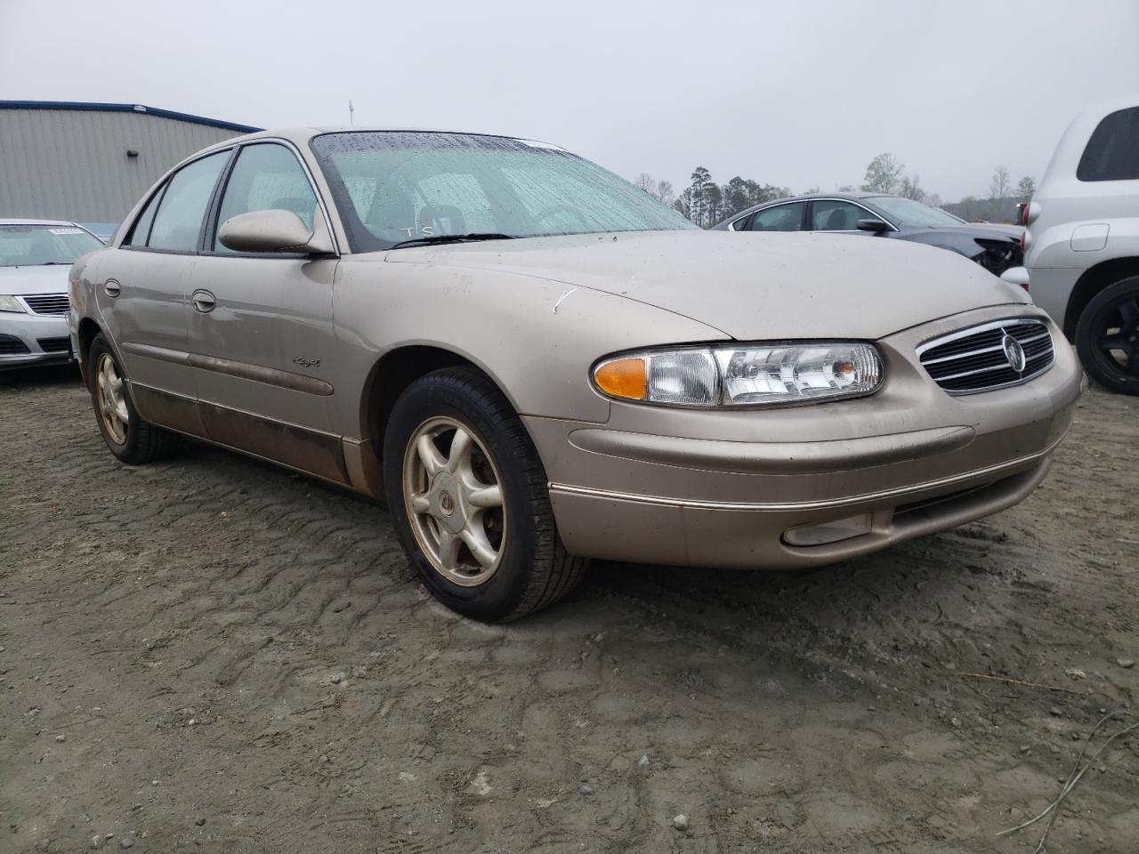BUICK REGAL LS 2000 مع رقم تعريف المركبة 2G4WB52K6Y1328406 - صورة من المزاد