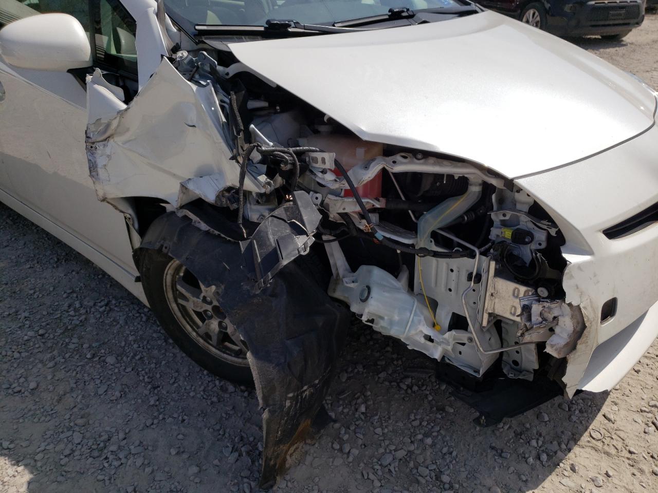 Photo 9 from auction – 2011 TOYOTA PRIUS with VIN JTDKN3DU2B0291807