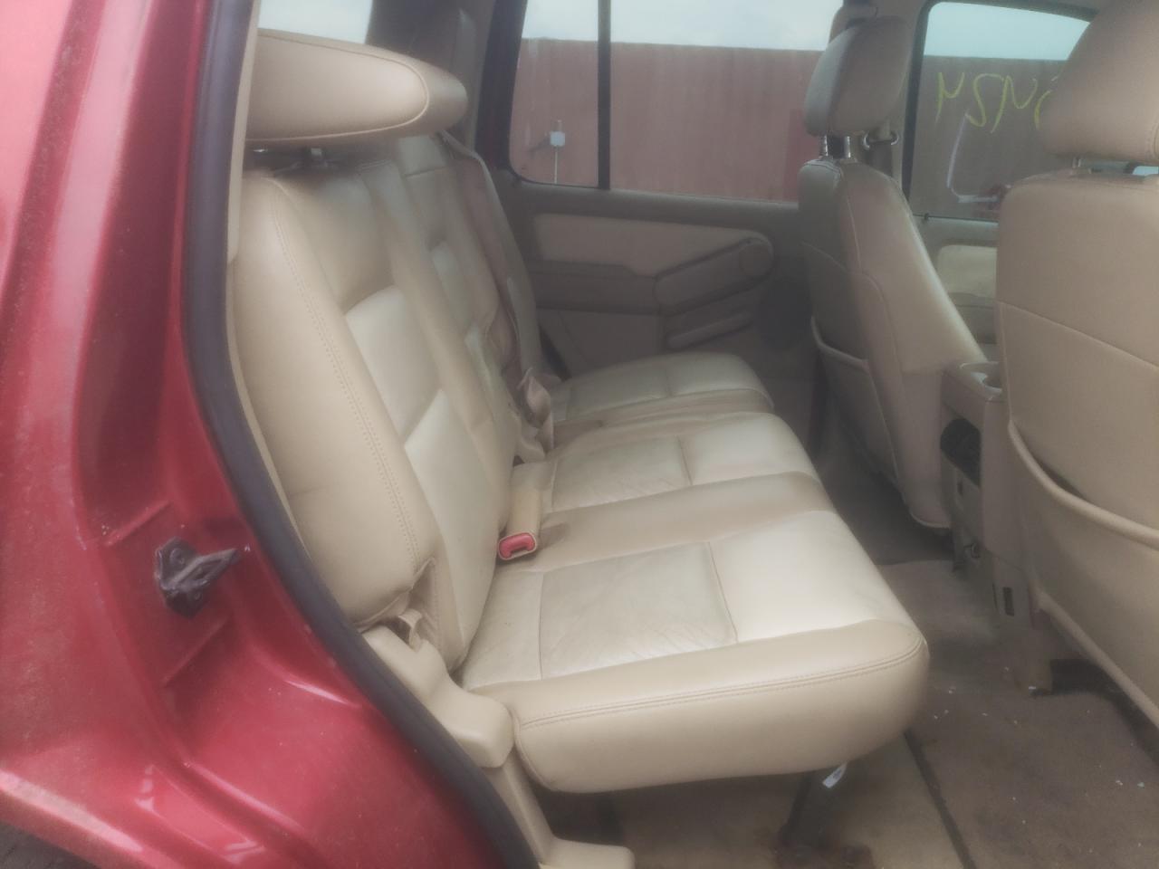 Photo 6 from auction – 2007 FORD EXPLORER E with VIN 1FMEU64E67UA42870