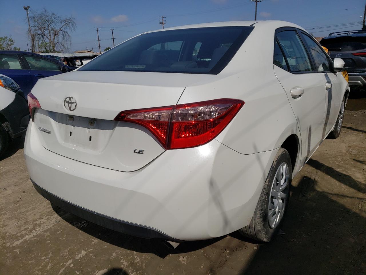 Photo 4 from auction – 2017 TOYOTA COROLLA L with VIN 5YFBURHE1HP682101