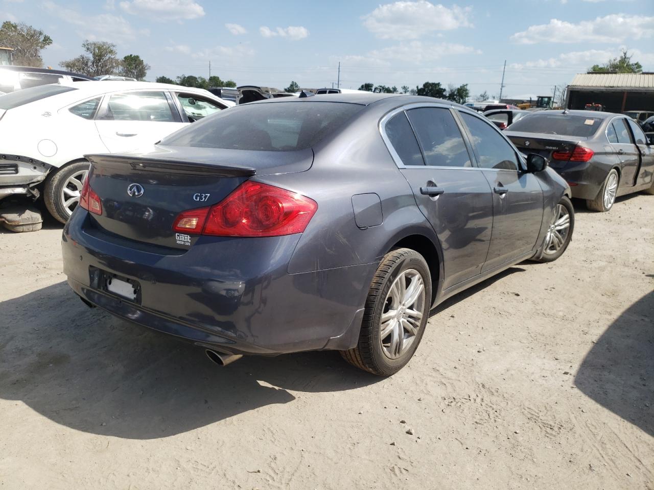Photo 4 from auction – 2012 INFINITI G37 BASE with VIN JN1CV6AP2CM930561