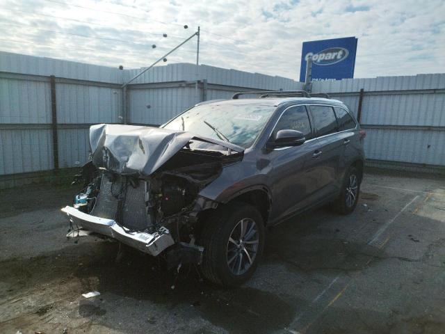 Photo 2 from auction – 2017 TOYOTA HIGHLANDER with VIN 5TDKZRFH5HS516315