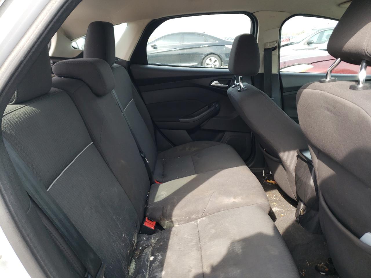 Photo 17 from auction – 2012 FORD FOCUS SEL with VIN 1FAHP3M23CL344331