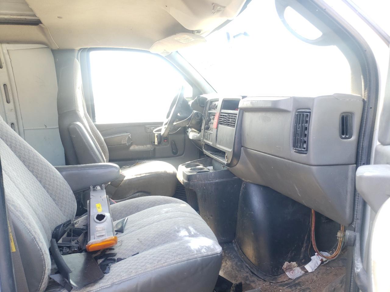 Photo 5 from auction – 2006 CHEVROLET EXPRESS G2 with VIN 1GCGG25V661223818