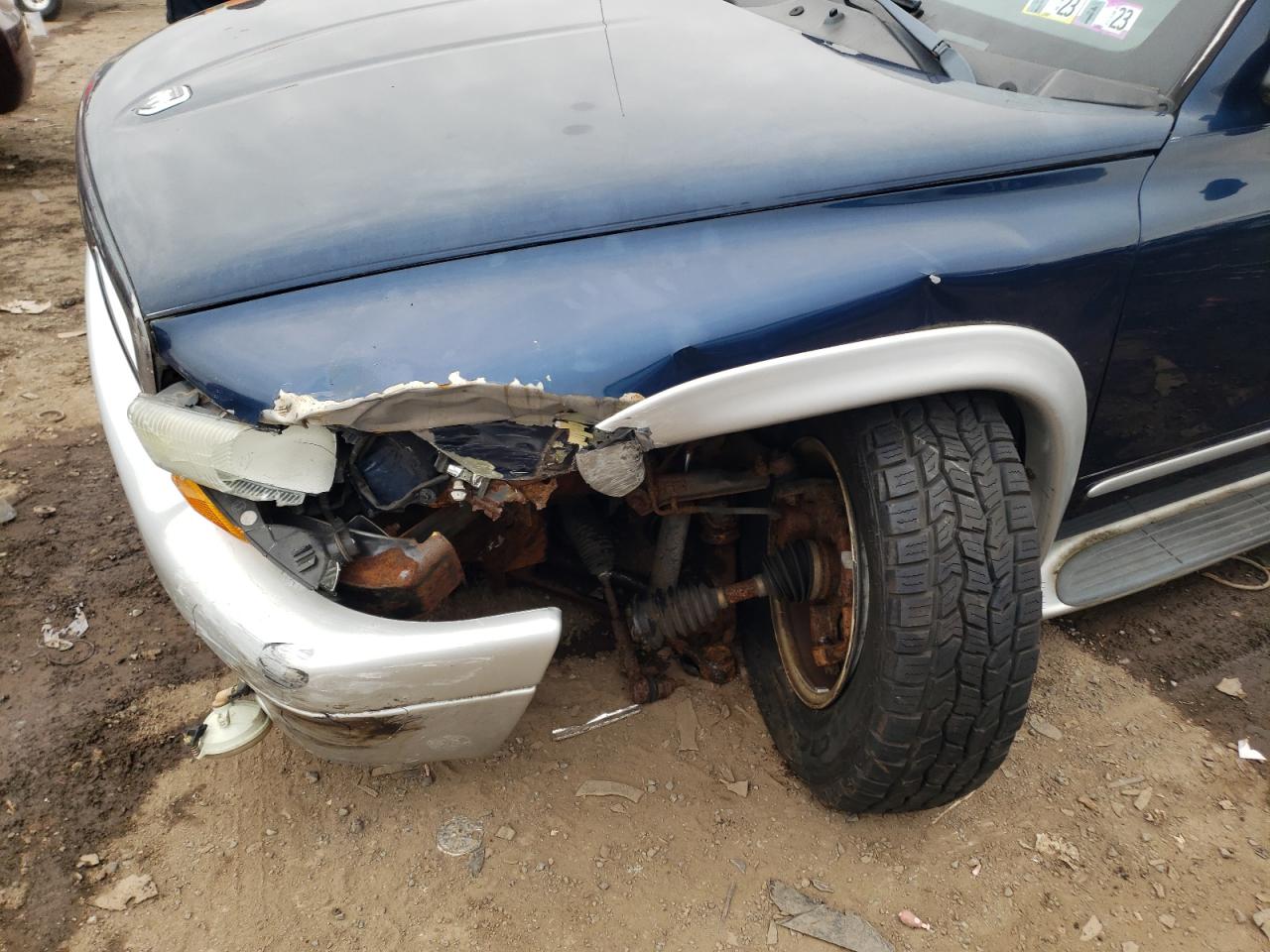 Photo 9 from auction – 2003 DODGE DURANGO SL with VIN 1D4HS58N63F554920
