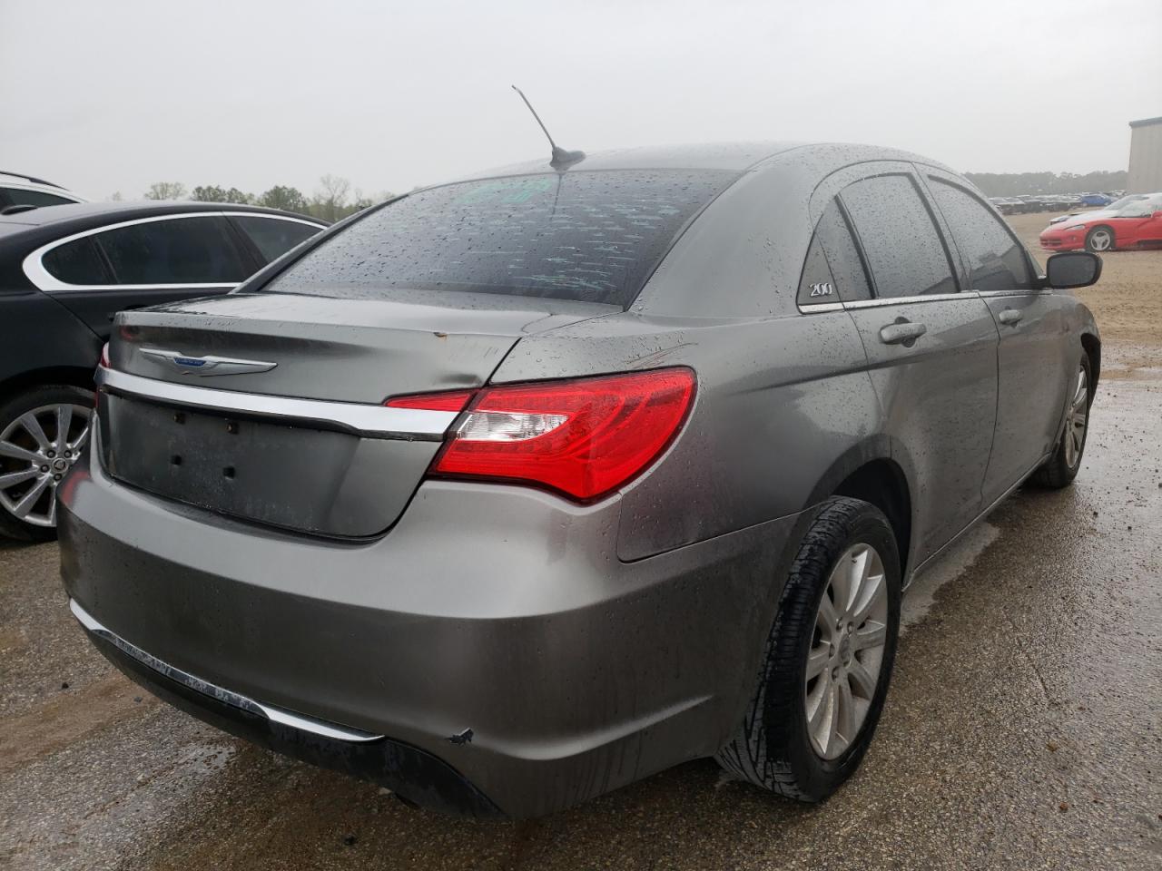 Photo 4 from auction – 2012 CHRYSLER 200 TOURIN with VIN 1C3CCBBB1CN302309