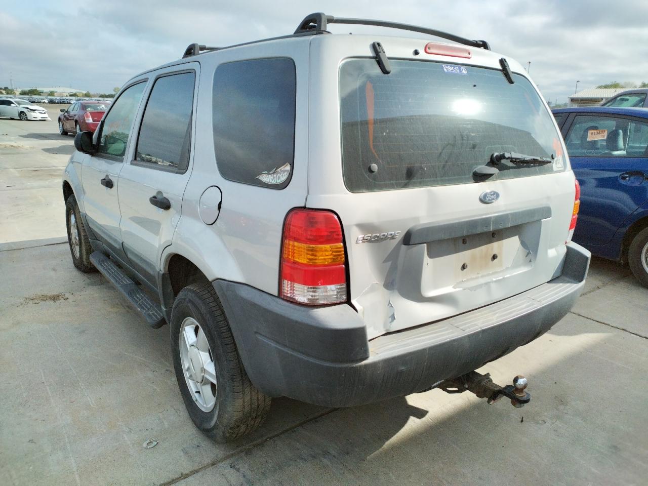 Photo 3 from auction – 2003 FORD ESCAPE XLS with VIN 1FMYU92173KC66623