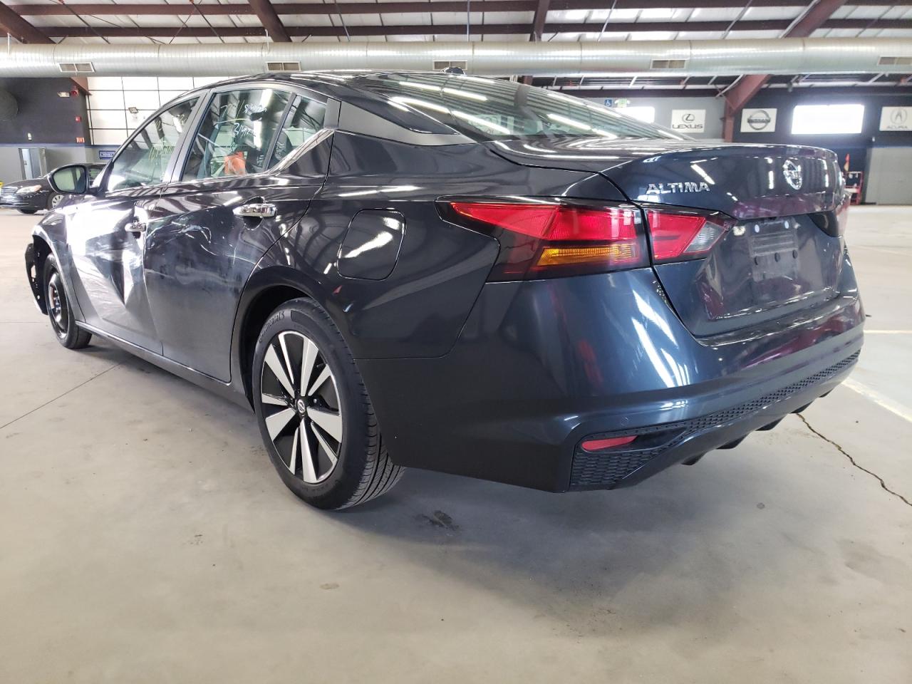 Photo 3 from auction – 2021 NISSAN ALTIMA SV with VIN 1N4BL4DV6MN359252