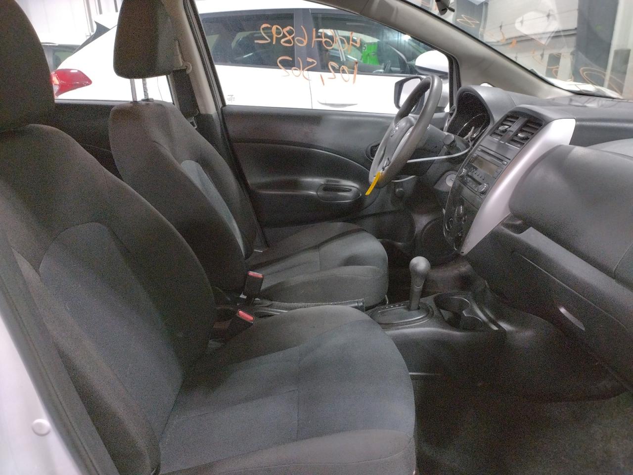 Photo 5 from auction – 2016 NISSAN VERSA NOTE with VIN 3N1CE2CP2GL403402