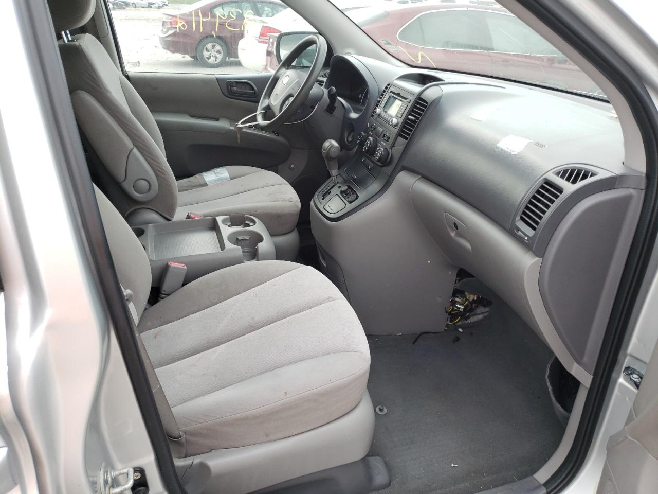 Photo 5 from auction – 2012 KIA SEDONA with VIN KNDMG4C75C6485704