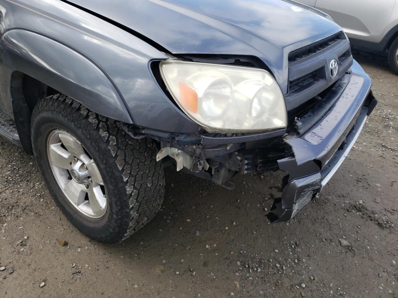 Photo 9 from auction – 2004 TOYOTA 4RUNNER SR with VIN JTEZU14R540030817
