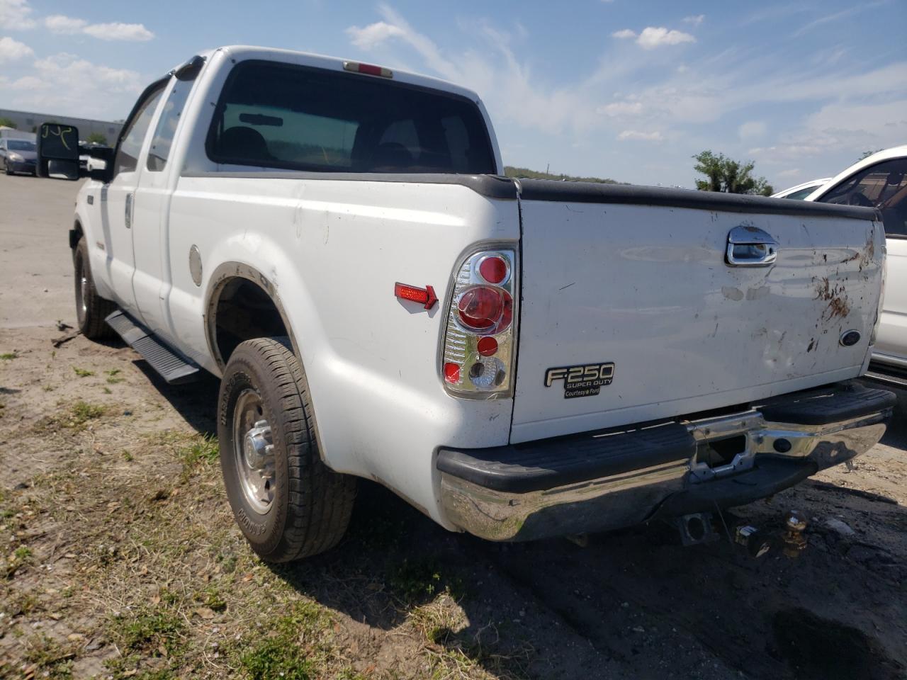 Photo 3 from auction – 2003 FORD F250 SUPER with VIN 1FTNX20P93EC54887