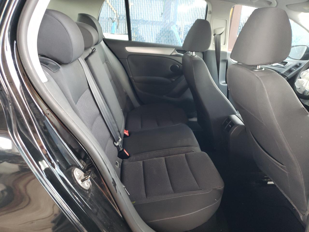 Photo 6 from auction – 2012 VOLKSWAGEN GOLF with VIN WVWDB7AJ2CW269694