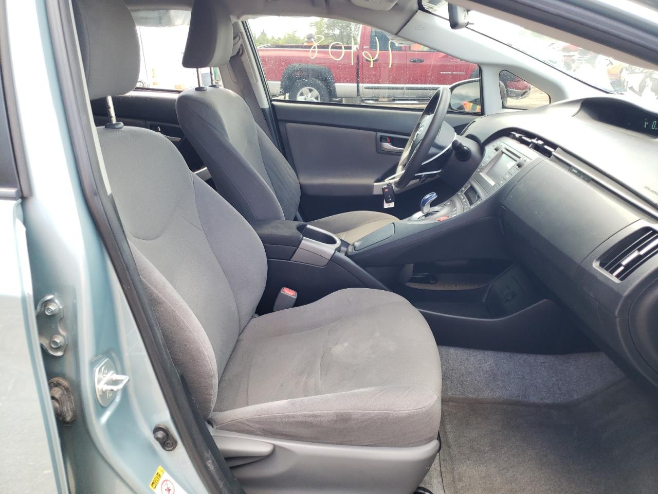 Photo 5 from auction – 2015 TOYOTA PRIUS with VIN JTDKN3DU5F1869057