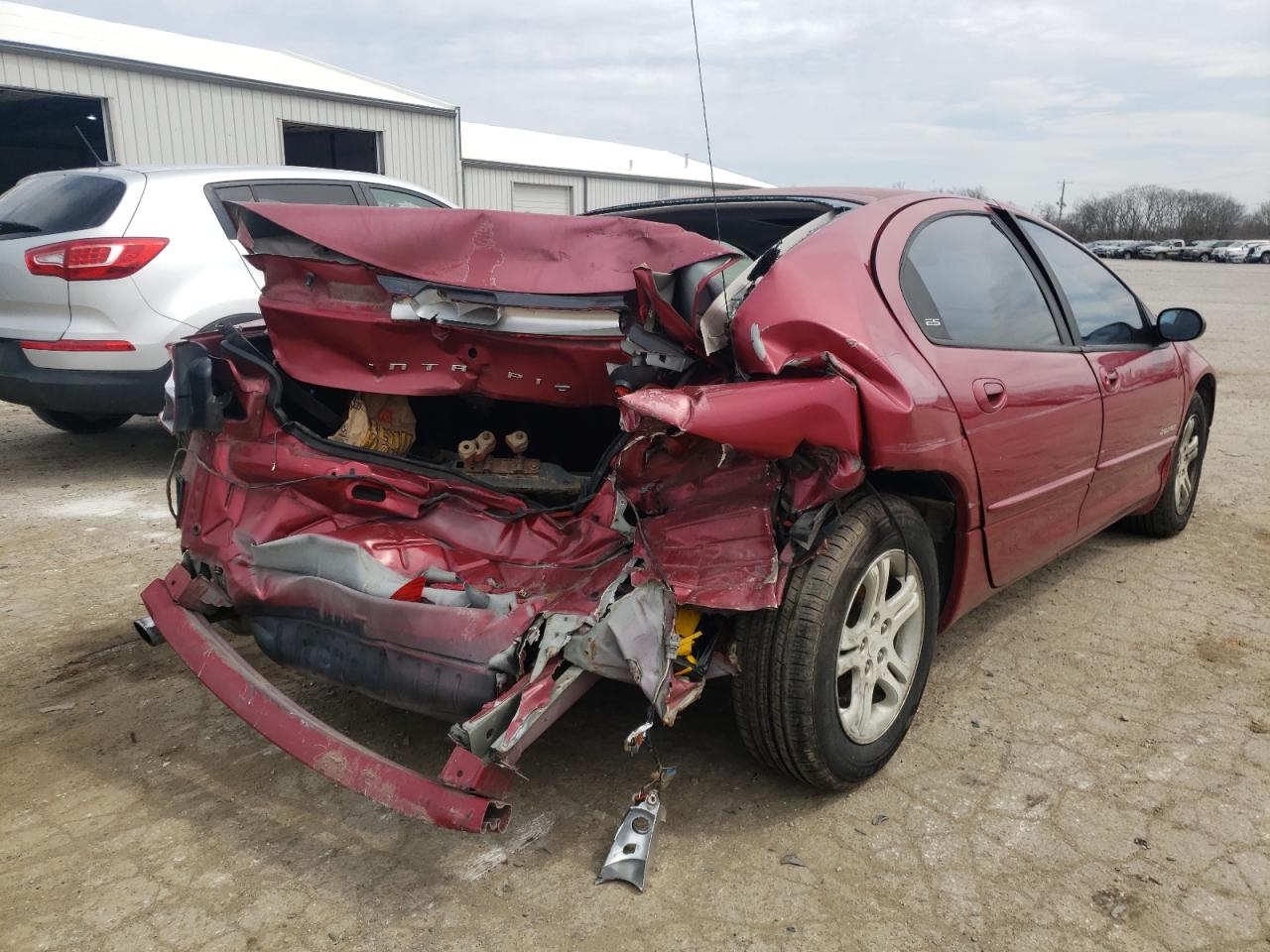 Photo 4 from auction – 1999 DODGE INTREPID E with VIN 2B3HD56J0XH514586