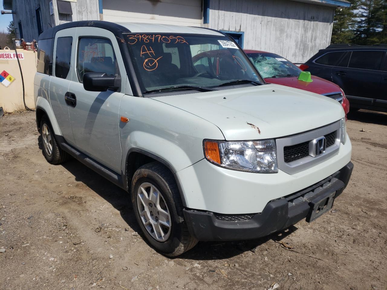 HONDA ELEMENT 2010 مع رقم تعريف المركبة 5J6YH2H38AL004491 - صورة من المزاد
