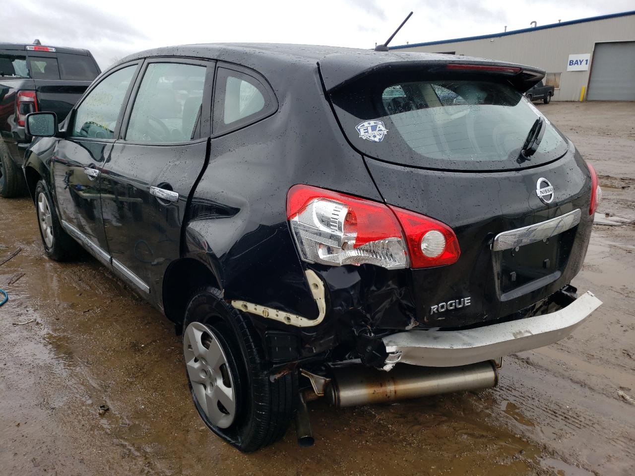Photo 3 from auction – 2011 NISSAN ROGUE S with VIN JN8AS5MT7BW165015