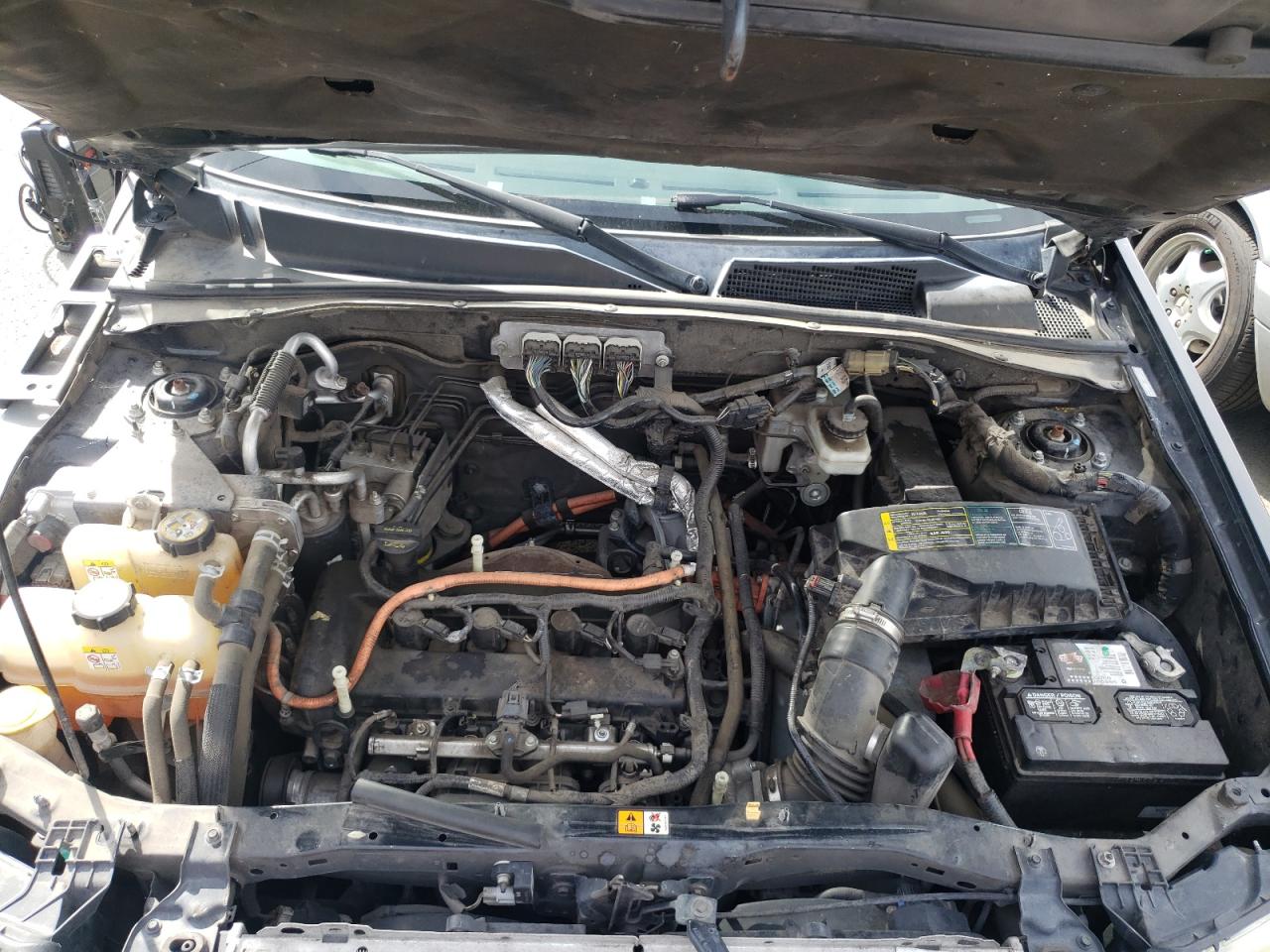 Photo 7 from auction – 2008 FORD ESCAPE HEV with VIN 1FMCU59H88KC30873