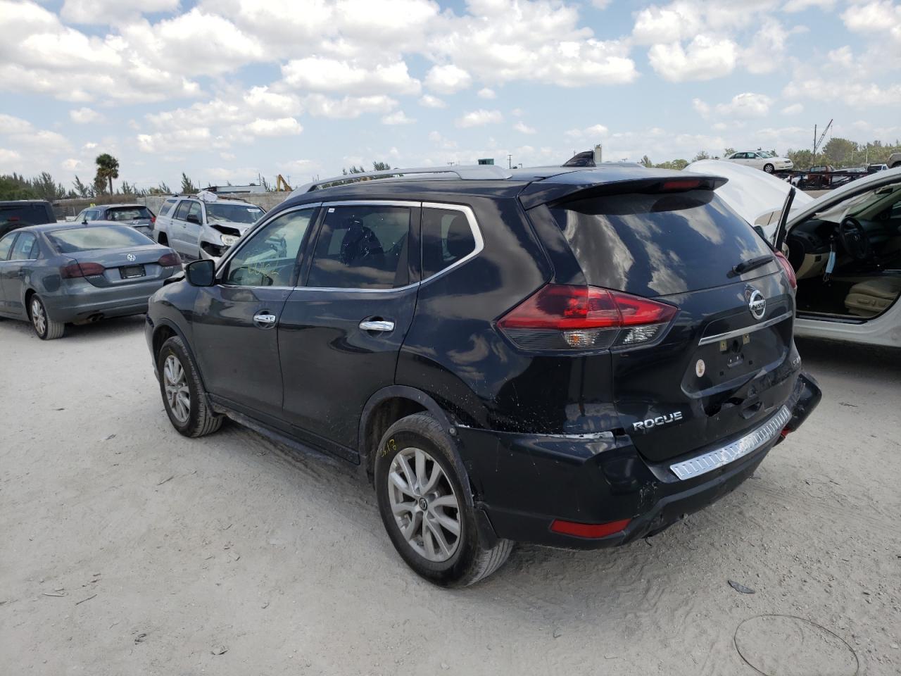 Photo 3 from auction – 2018 NISSAN ROGUE S with VIN KNMAT2MVXJP620425