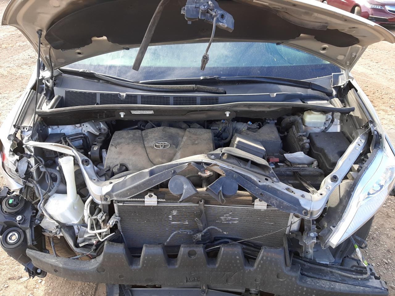 Photo 7 from auction – 2017 TOYOTA SIENNA XLE with VIN 5TDYZ3DC4HS773870