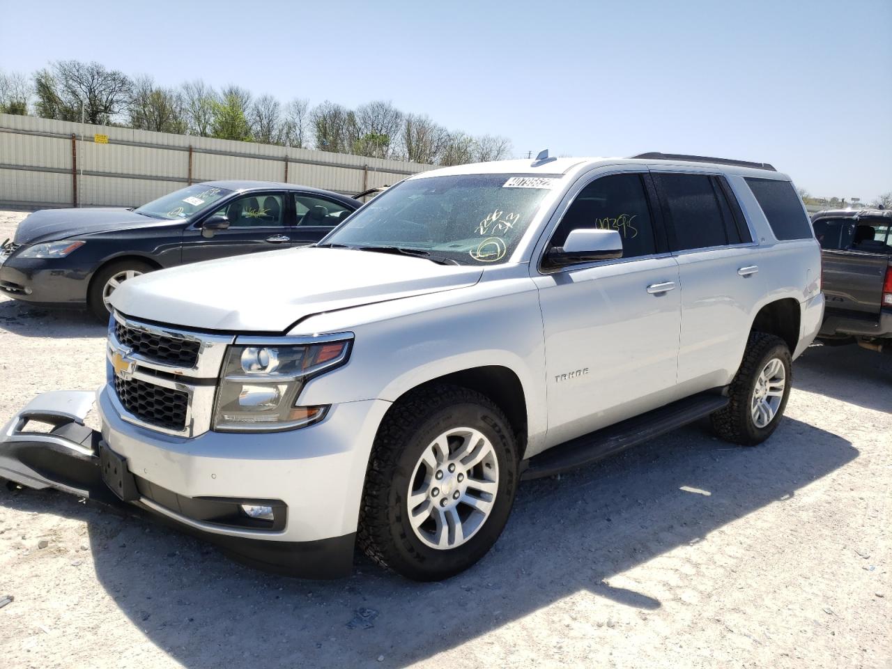 Photo 2 from auction – 2019 CHEVROLET TAHOE C150 with VIN 1GNSCBKC7KR228313
