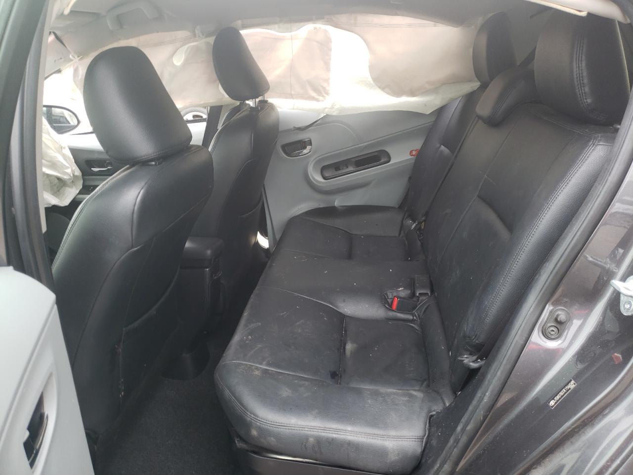 Photo 6 from auction – 2014 TOYOTA PRIUS C with VIN JTDKDTB37E1566048