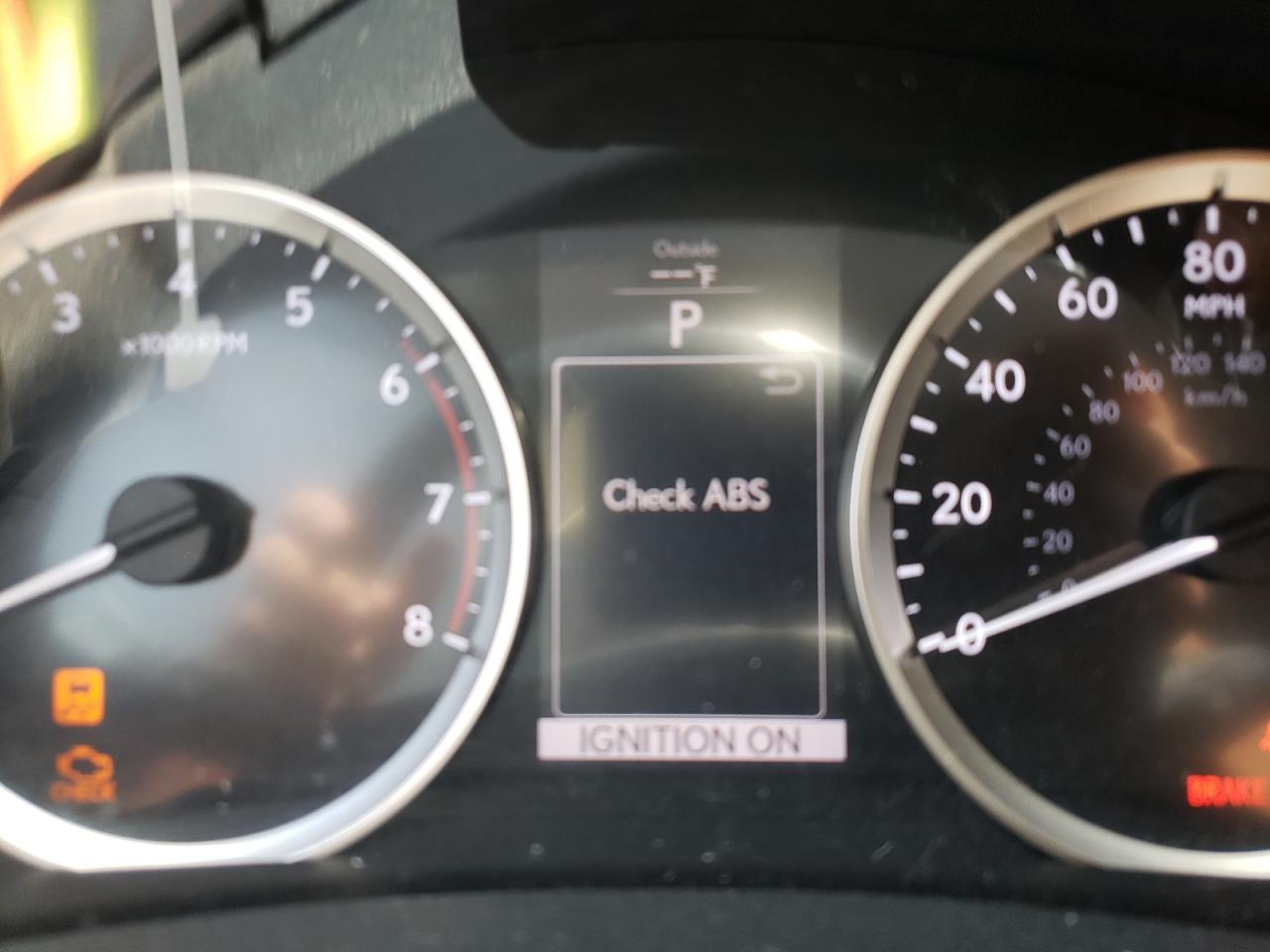 Photo 8 from auction – 2016 LEXUS IS 200T with VIN JTHBA1D24G5029374