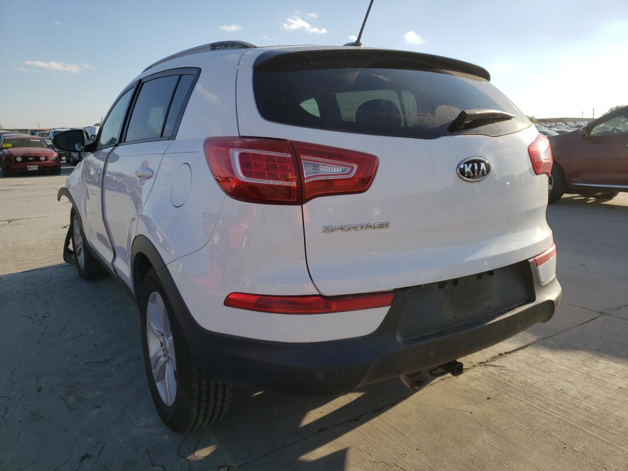Photo 3 from auction – 2011 KIA SPORTAGE L with VIN KNDPB3A29B7077065