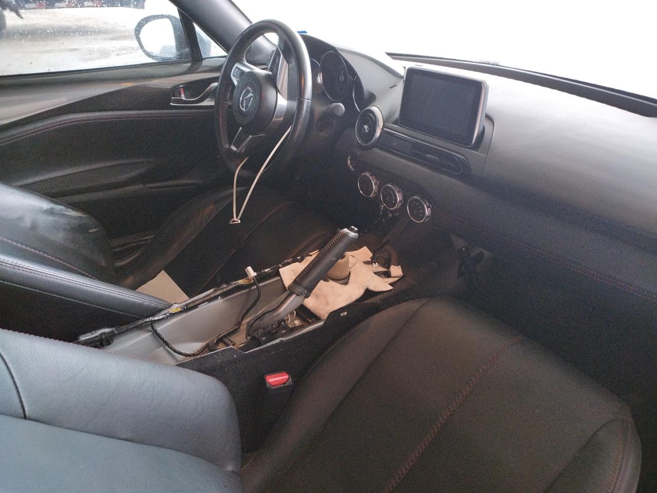 Photo 9 from auction – 2017 MAZDA MX-5 MIATA with VIN JM1NDAM75H0104339