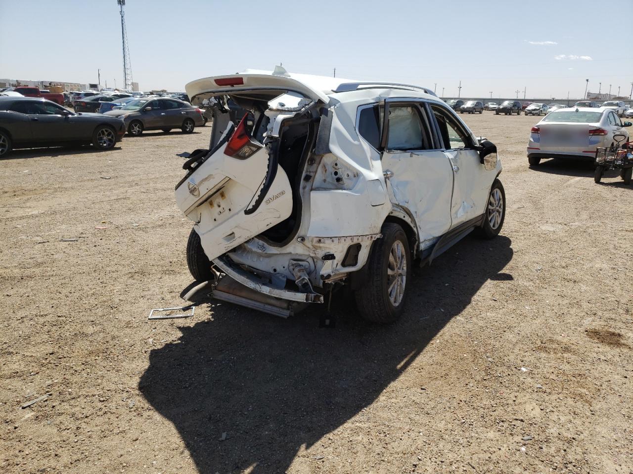 Photo 4 from auction – 2017 NISSAN ROGUE S with VIN KNMAT2MVXHP607720