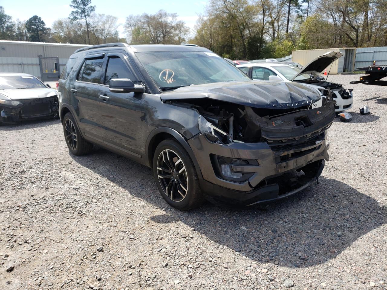 FORD EXPLORER X 2017 with VIN 1FM5K7D88HGC51114 - Photo from auction