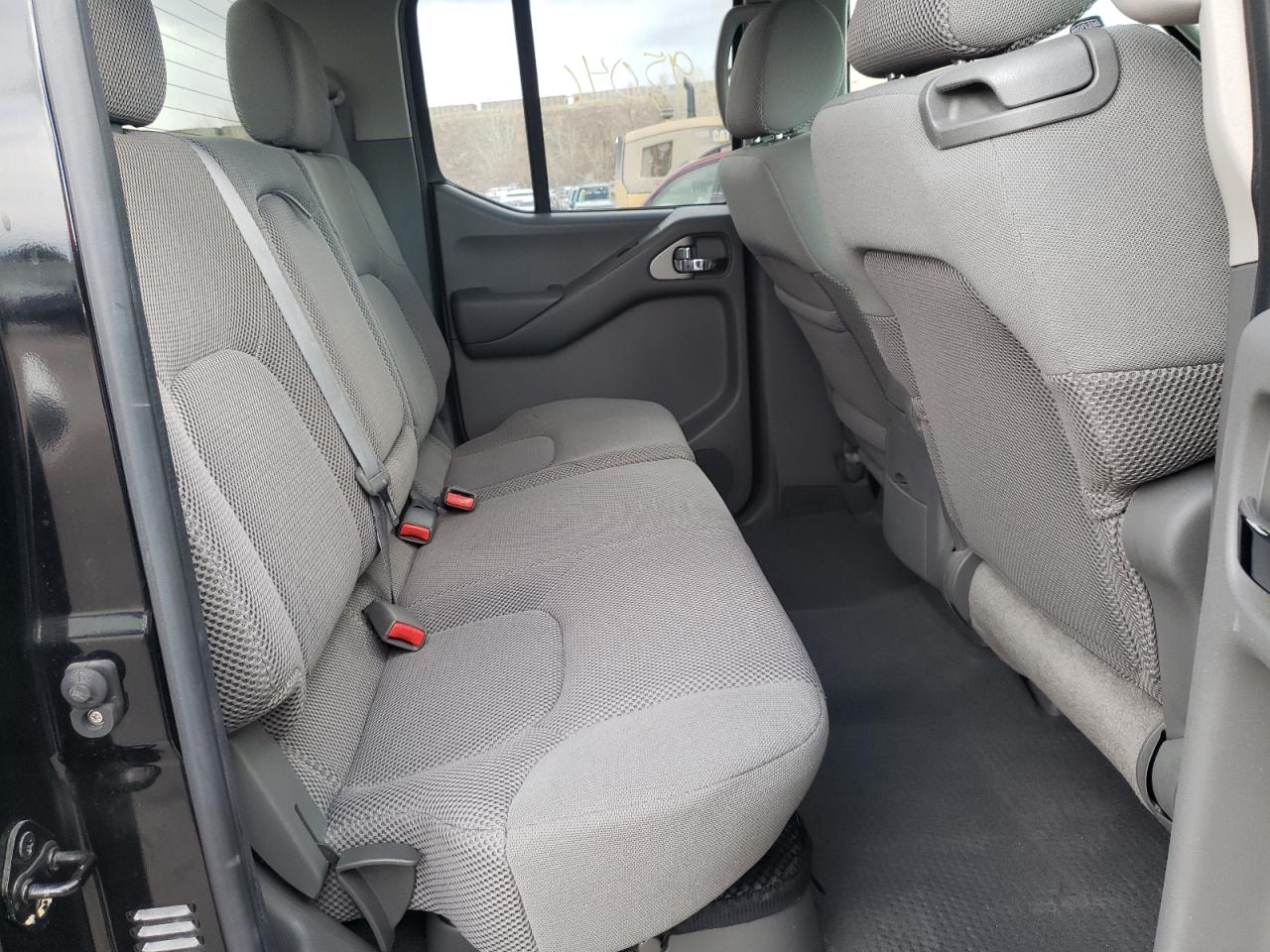 Photo 6 from auction – 2007 NISSAN FRONTIER C with VIN 1N6AD09W47C463412