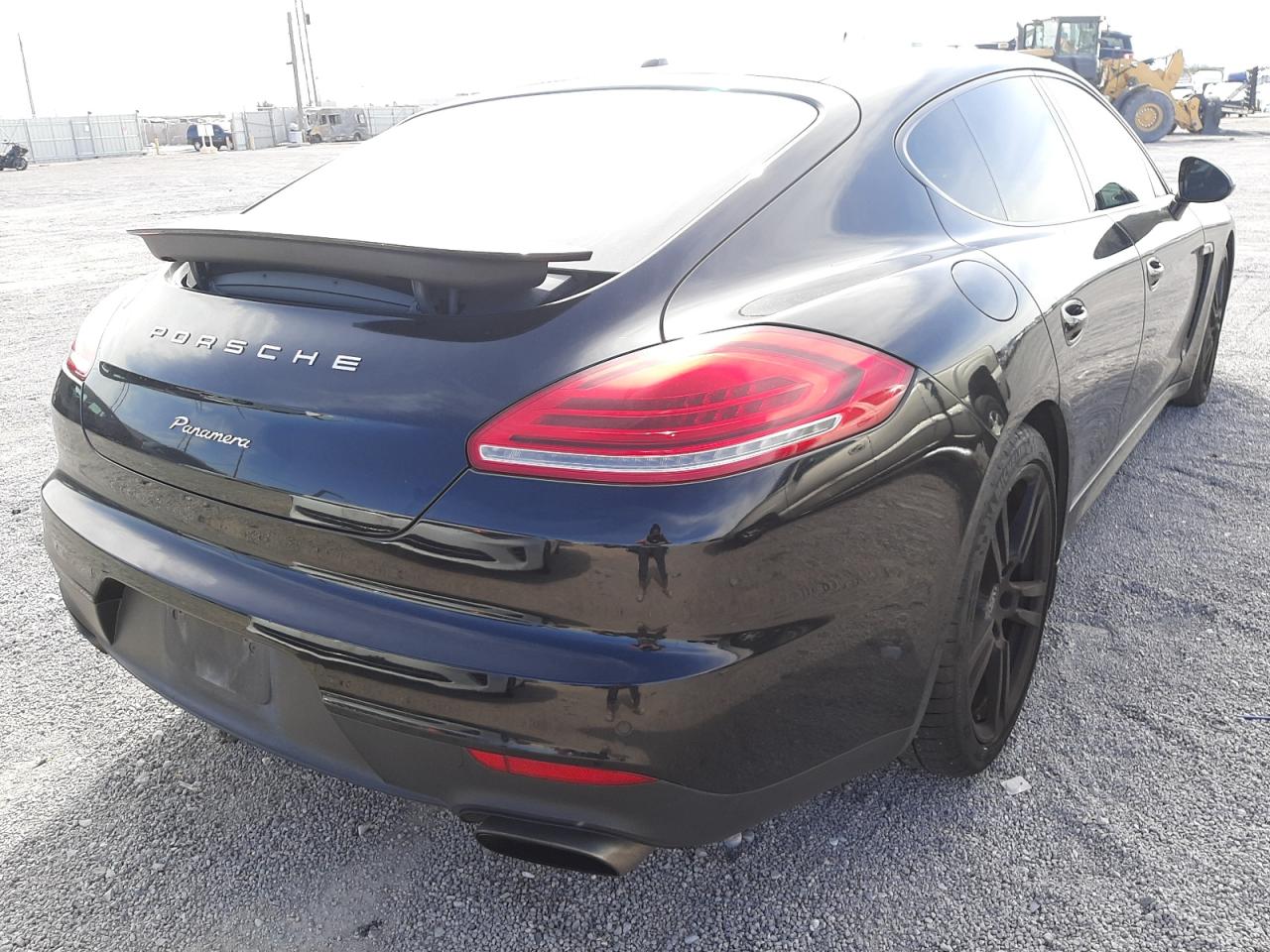 Photo 4 from auction – 2015 PORSCHE PANAMERA 2 with VIN WP0AA2A79FL000062