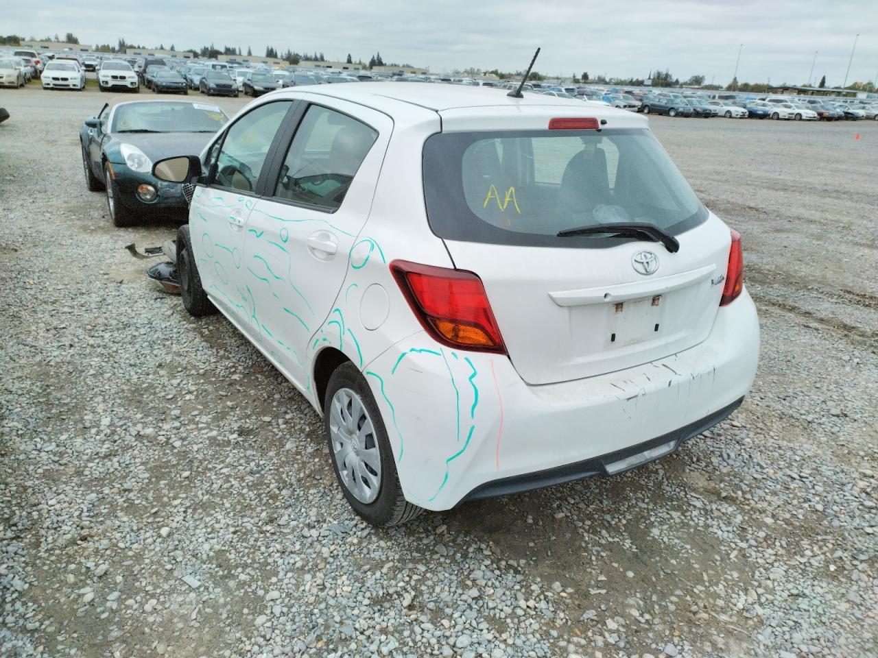 Photo 3 from auction – 2015 TOYOTA YARIS with VIN VNKKTUD37FA046592