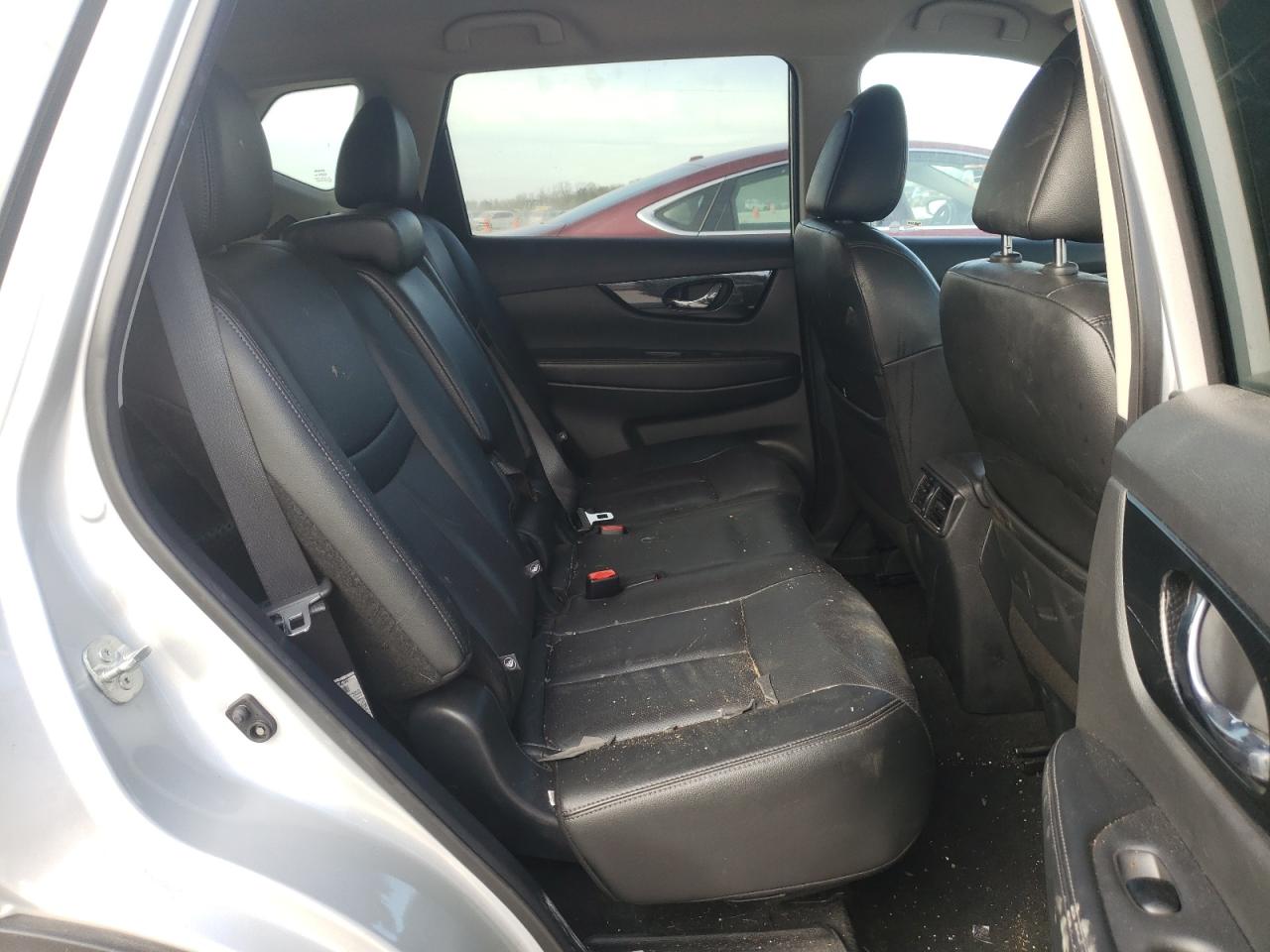 Photo 6 from auction – 2019 NISSAN ROGUE S with VIN 5N1AT2MT4KC738960